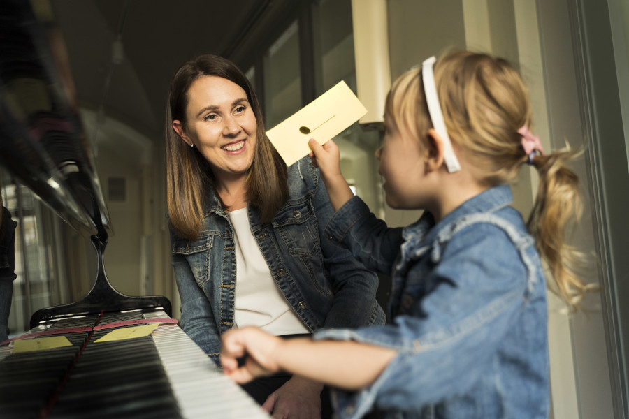 Emilia Gabryel - nauka gry na pianinie EduPiano